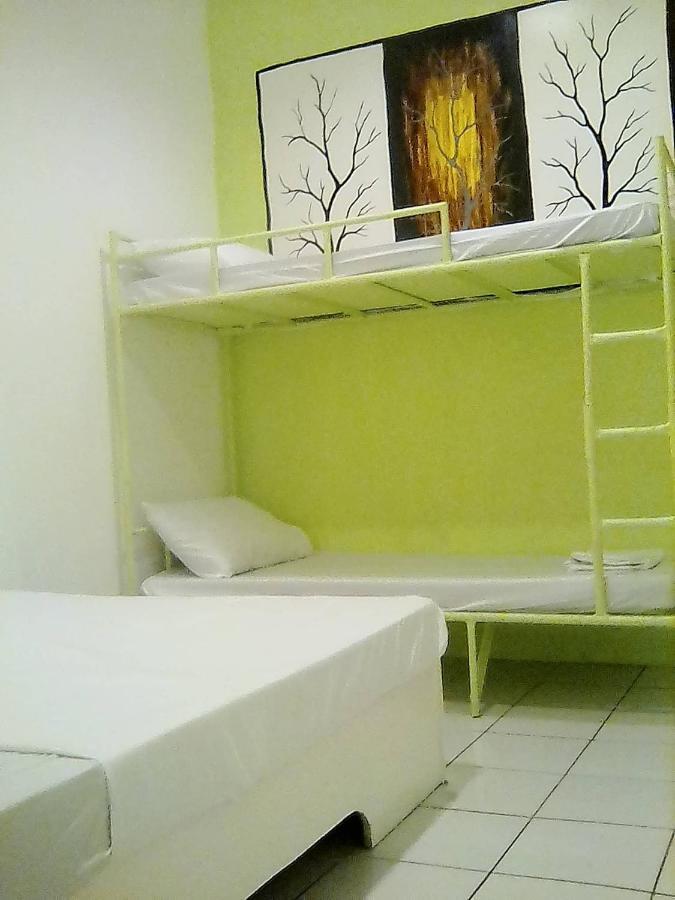 Dormitels.Ph Ermita Hostel Manila Kültér fotó
